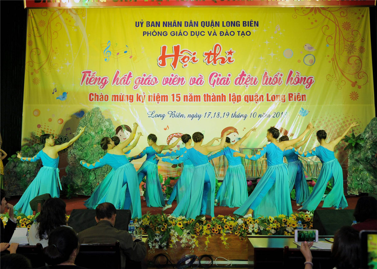 Hội thi Tiếng hát giáo viên - Giai điệu tuổi hồng năm học 2018-2019 (17).jpg